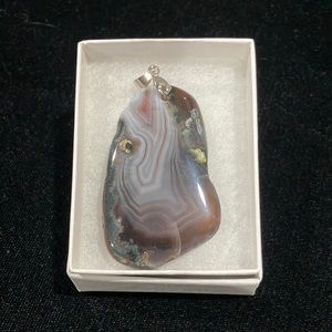 Beautiful Pendent - A4